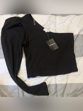 Better Be Black One-Shoulder Ribbed Crop Top